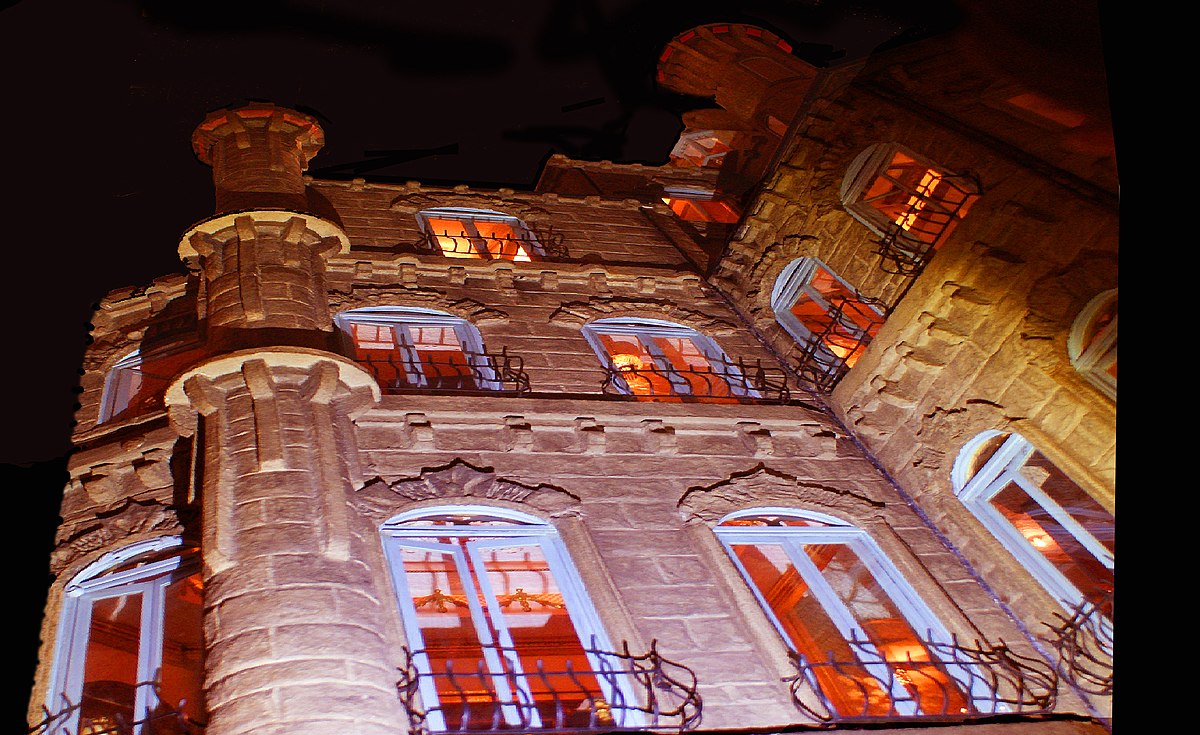 Astolat Dollhouse Castle - la maison de poupée la plus chère du monde Astolat Dollhouse Castle la maison de poupee la plus chere du monde 4 Astolat-Dollhouse-Castle-la-maison-de-poupee-la-plus-chere-du-monde-4