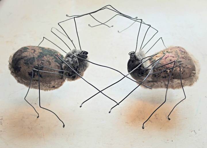 Les sculptures textiles de Mister Finch Les sculptures textiles de Mister Finch 11 Les-sculptures-textiles-de-Mister-Finch-11