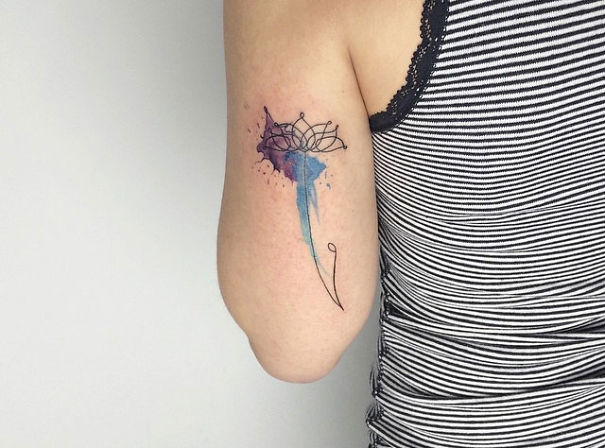 Les tatouages aquarelles et géométriques de Baris Yesilbas Les tatouages aquarelles et geometriques de Baris Yesilbas 25 Les-tatouages-aquarelles-et-geometriques-de-Baris-Yesilbas-25