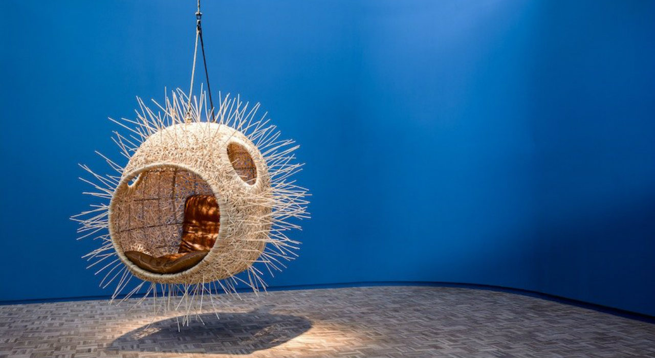 Des chaises suspendues en forme d'animaux pour s'asseoir dans la gueule d'un prédateur chaises suspendues en forme d animaux pour s asseoir dans la gueule d un predateur par Porky Hefer 9 1 chaises-suspendues-en-forme-d-animaux-pour-s-asseoir-dans-la-gueule-d-un-predateur-par-Porky-Hefer-9