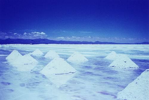 Le Salar de Uyuni - le plus grand désert de sel du monde Le Salar de Uyuni le plus grand desert de sel du monde 5 Le-Salar-de-Uyuni-le-plus-grand-desert-de-sel-du-monde-5