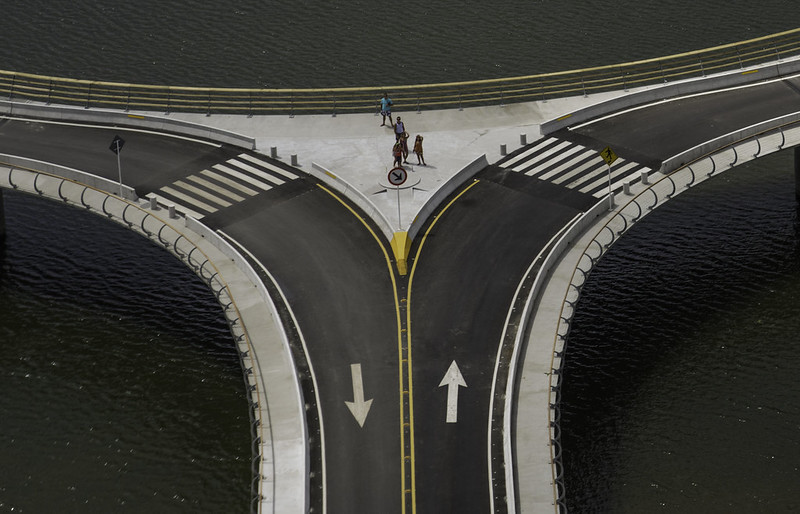 Un pont circulaire pour pouvoir admirer le paysage Un pont circulaire pour pouvoir admirer le paysage 4 Un-pont-circulaire-pour-pouvoir-admirer-le-paysage-4