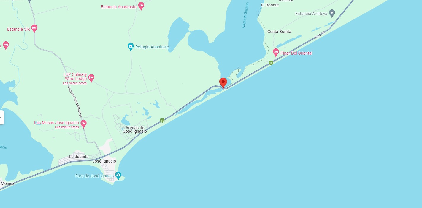 Un pont circulaire pour pouvoir admirer le paysage Un pont circulaire pour pouvoir admirer le paysage laguna garzon Un-pont-circulaire-pour-pouvoir-admirer-le-paysage-laguna-garzon