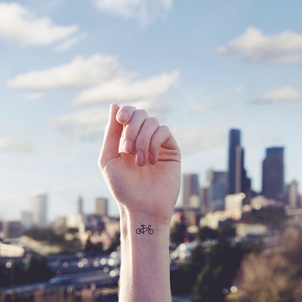 30 tatouages discrets minimalistes 15 tatouages discrets minimalistes 26 15-tatouages-discrets-minimalistes-26