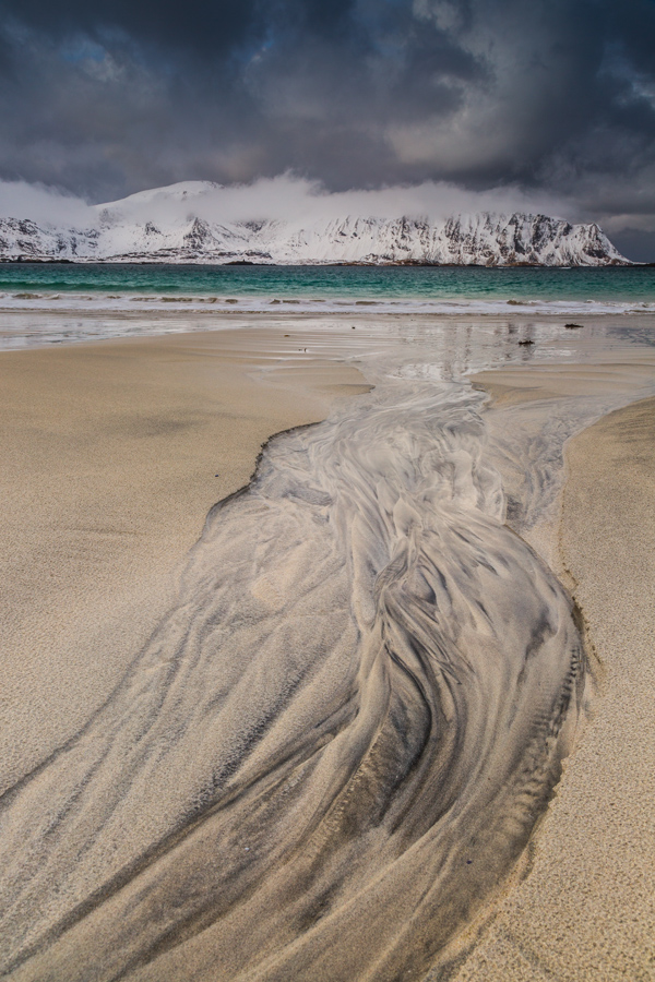 Une semaine en hiver à Lofoten en Norvège par Mikołaj Gospodarek une semaine en hiver a Lofoten en Norvege par Mikołaj Gospodarek 5 une-semaine-en-hiver-a-Lofoten-en-Norvege-par-Mikołaj-Gospodarek-5