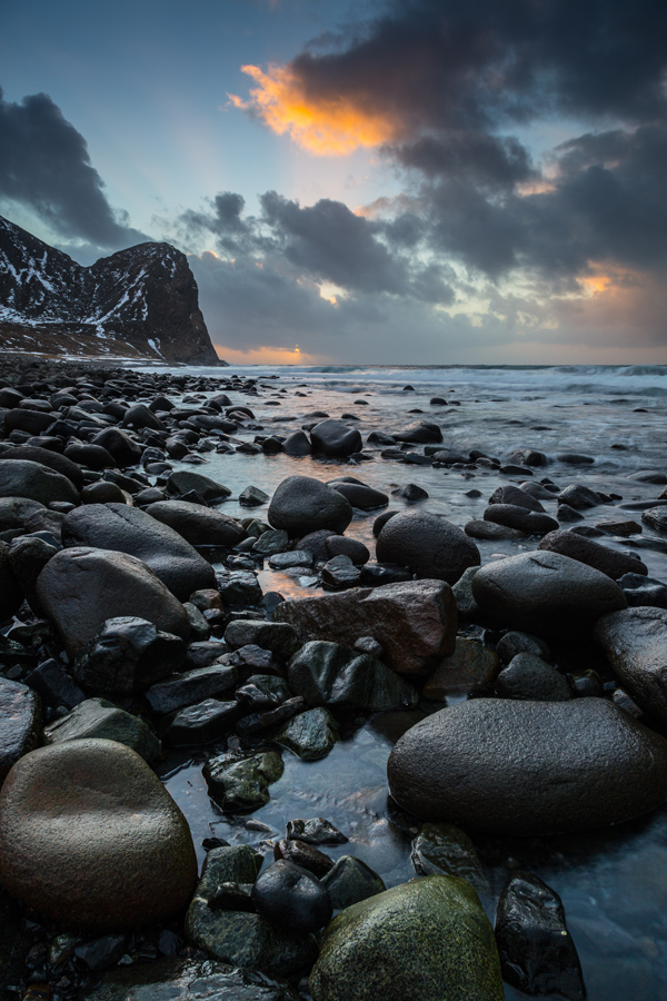 Une semaine en hiver à Lofoten en Norvège par Mikołaj Gospodarek une semaine en hiver a Lofoten en Norvege par Mikołaj Gospodarek 8 une-semaine-en-hiver-a-Lofoten-en-Norvege-par-Mikołaj-Gospodarek-8