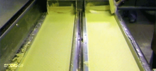 12 GIFs industriels pour montrer la fabrication de produits 12 GIFs industriels pour montrer la fabrication de produits crayola 12-GIFs-industriels-pour-montrer-la-fabrication-de-produits-crayola