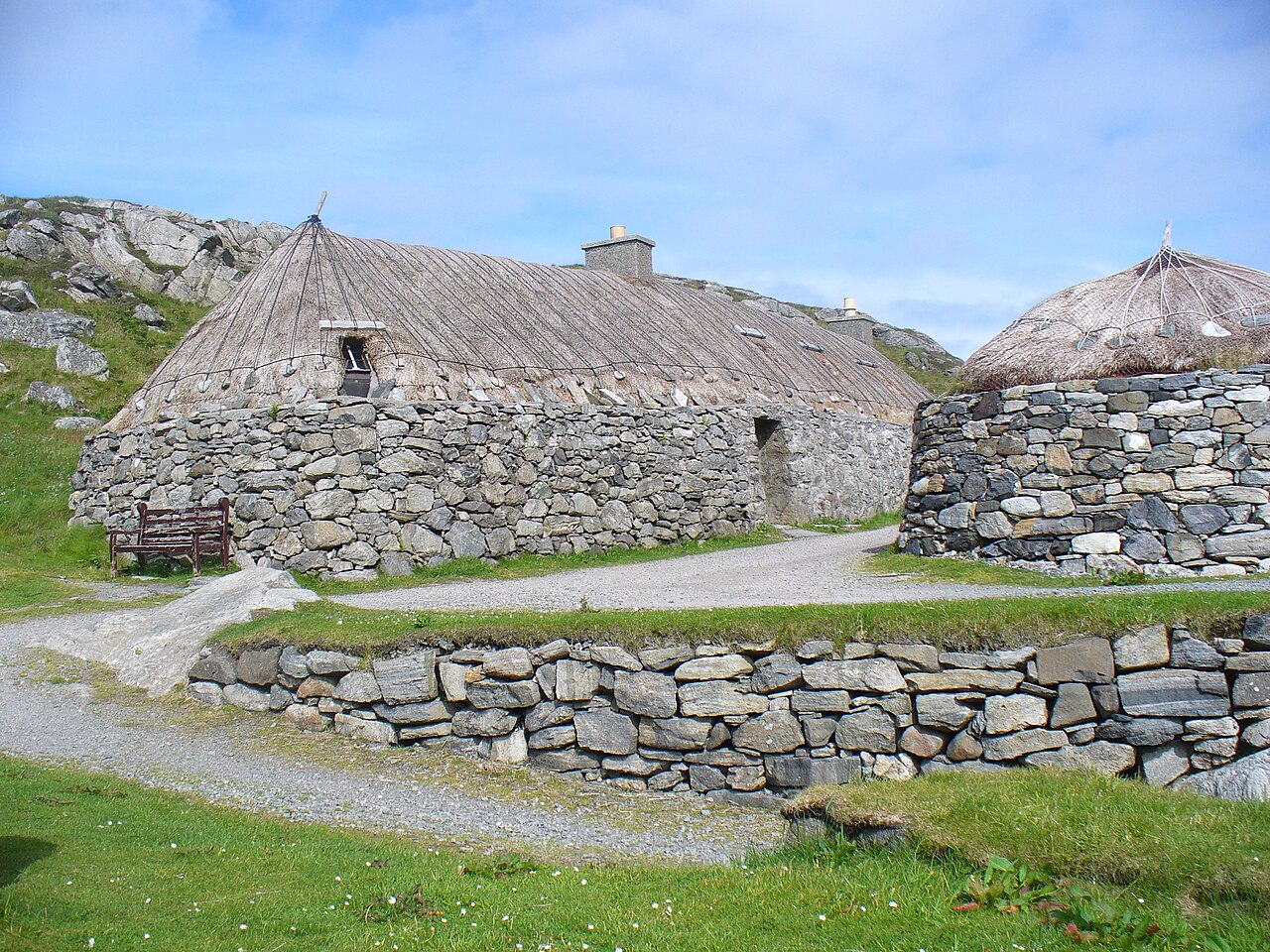 gearrannan blackhouse village lewis Gearrannan Blackhouse Village sur l'île de Lewis en Écosse