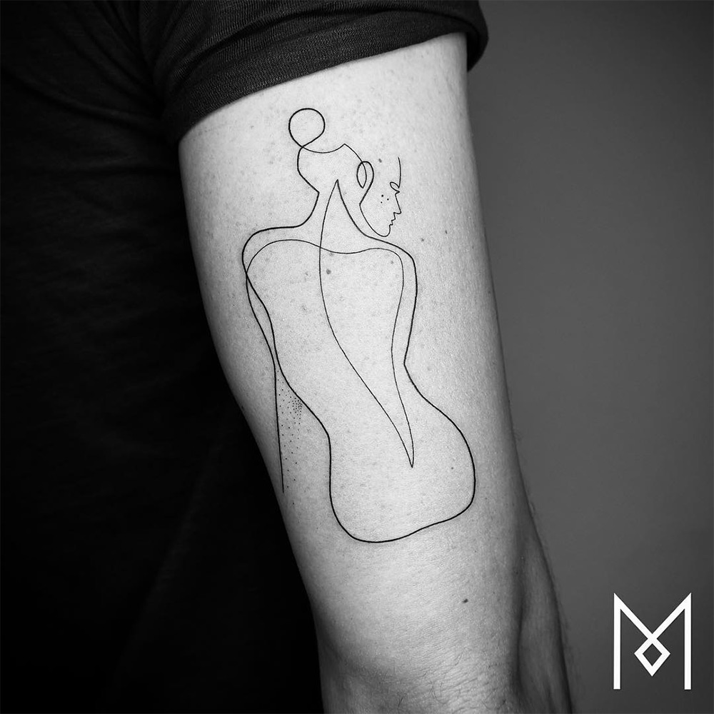 Les tatouages minimalistes linéaires de Mo Ganji De nouveaux tatouages en lignes continues par Mo Ganji 8 De-nouveaux-tatouages-en-lignes-continues-par-Mo-Ganji-8