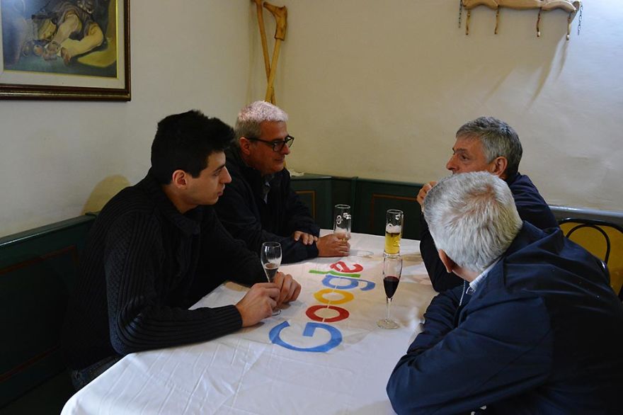 Internet pour de vrai dans un petit village italien Internet pour de vrai dans un petit village italien 11 google Internet-pour-de-vrai-dans-un-petit-village-italien-11-google