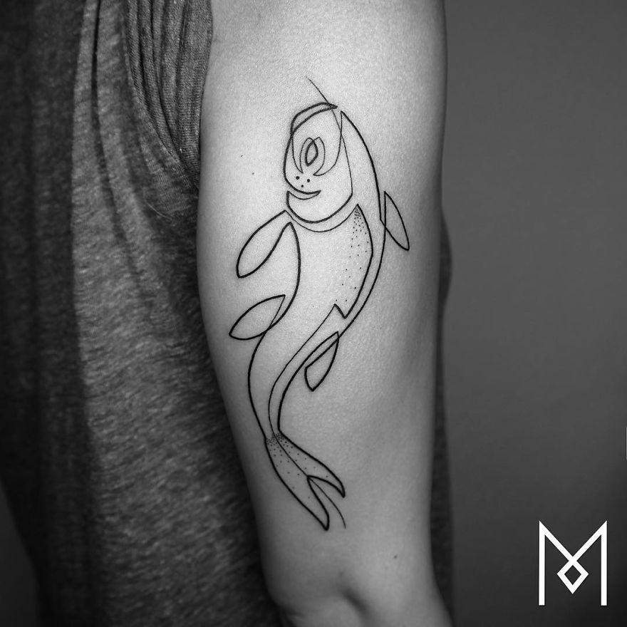 Les tatouages minimalistes linéaires de Mo Ganji de nouveaux tatouages minimalistes lineaires par Mo Ganji 10 de-nouveaux-tatouages-minimalistes-lineaires-par-Mo-Ganji-10
