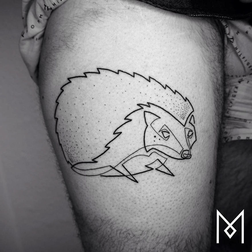 Les tatouages minimalistes linéaires de Mo Ganji de nouveaux tatouages minimalistes lineaires par Mo Ganji 23 de-nouveaux-tatouages-minimalistes-lineaires-par-Mo-Ganji-23