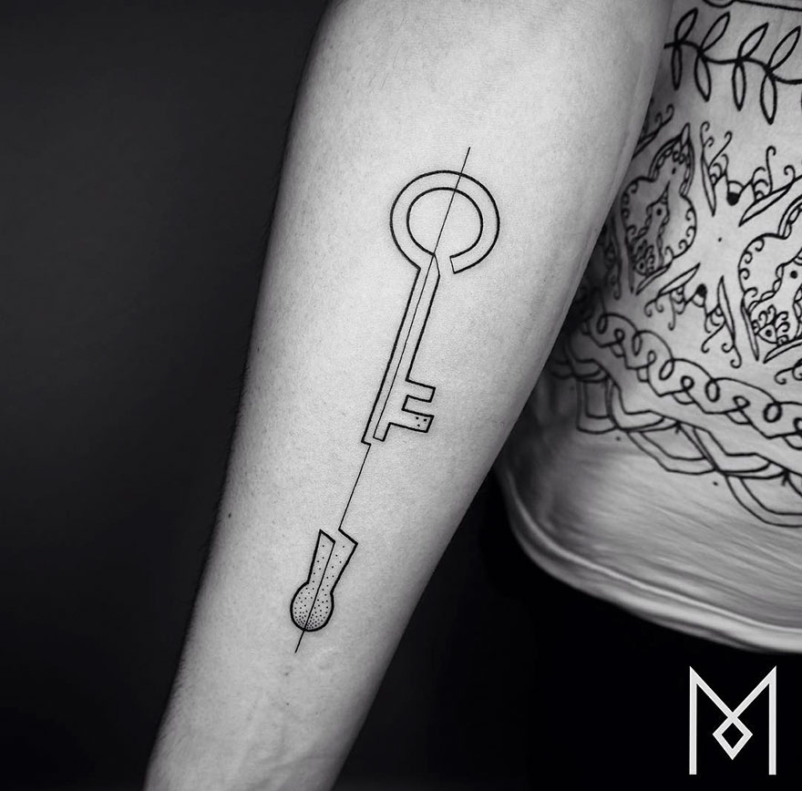 Les tatouages minimalistes linéaires de Mo Ganji de nouveaux tatouages minimalistes lineaires par Mo Ganji 24 de-nouveaux-tatouages-minimalistes-lineaires-par-Mo-Ganji-24