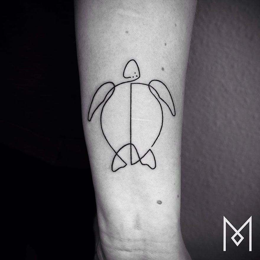 Les tatouages minimalistes linéaires de Mo Ganji de nouveaux tatouages minimalistes lineaires par Mo Ganji 27 de-nouveaux-tatouages-minimalistes-lineaires-par-Mo-Ganji-27