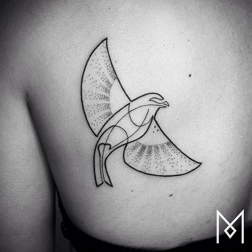 Les tatouages minimalistes linéaires de Mo Ganji de nouveaux tatouages minimalistes lineaires par Mo Ganji 3 de-nouveaux-tatouages-minimalistes-lineaires-par-Mo-Ganji-3