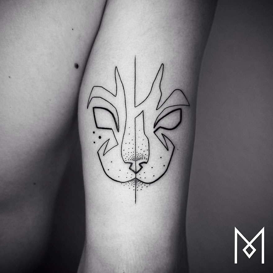 Les tatouages minimalistes linéaires de Mo Ganji de nouveaux tatouages minimalistes lineaires par Mo Ganji 7 de-nouveaux-tatouages-minimalistes-lineaires-par-Mo-Ganji-7