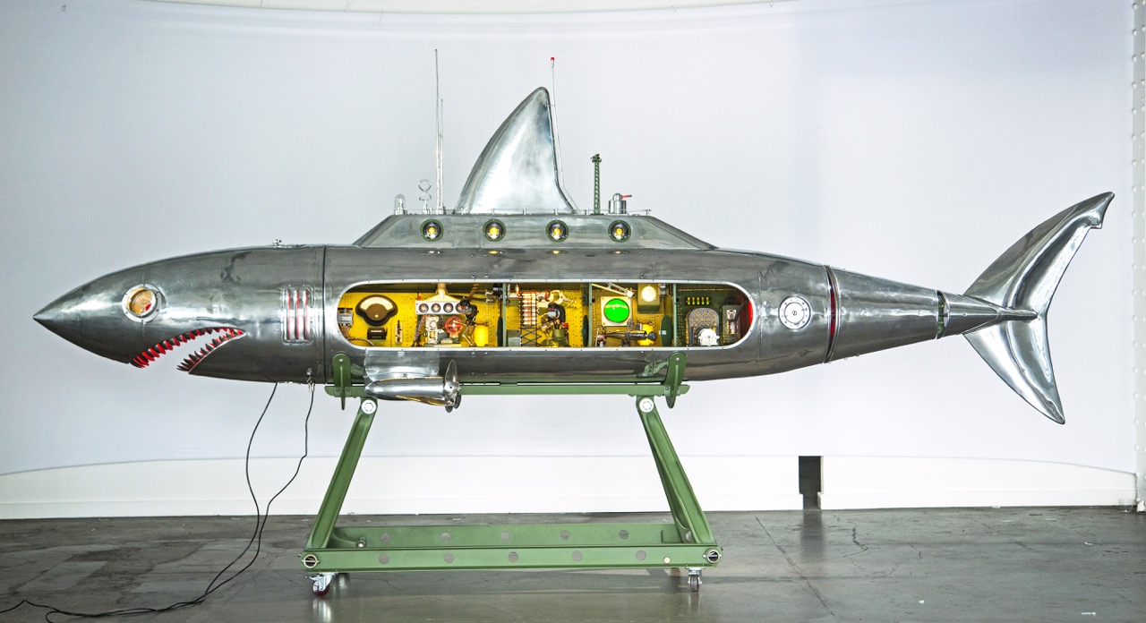 Un réservoir de carburant en sous-marin mégalodon un reservoir de fuel en sous marin megalondon 3 un-reservoir-de-fuel-en-sous-marin-megalondon-3