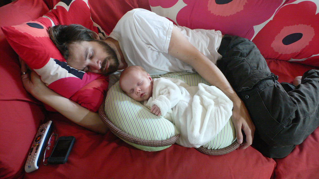 20 magnifiques photos de papas et leur bébé 20 magnifiques photos de papas et leur bebe 19 20-magnifiques-photos-de-papas-et-leur-bebe-19