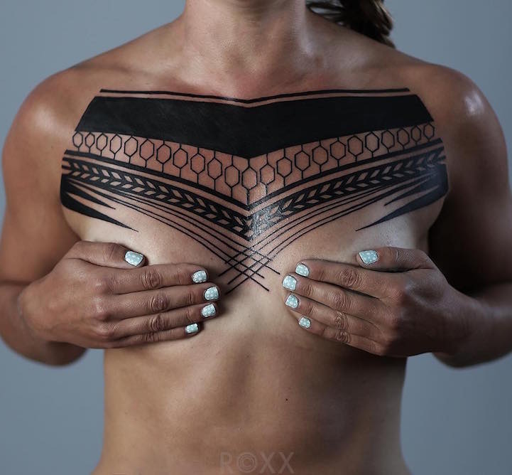 Les tatouages géométriques de Roxx Les tatouages geometriques de Roxx 3 Les-tatouages-geometriques-de-Roxx-3