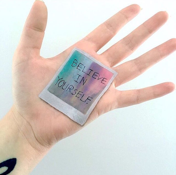 Du body-painting surréaliste sur les mains par Lisha Simpson du body painting surrealiste sur les mains par Lisha Simpson 11 du-body-painting-surrealiste-sur-les-mains-par-Lisha-Simpson-11