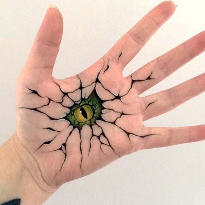 Du body-painting surréaliste sur les mains par Lisha Simpson du body painting surrealiste sur les mains par Lisha Simpson 15 du-body-painting-surrealiste-sur-les-mains-par-Lisha-Simpson-15
