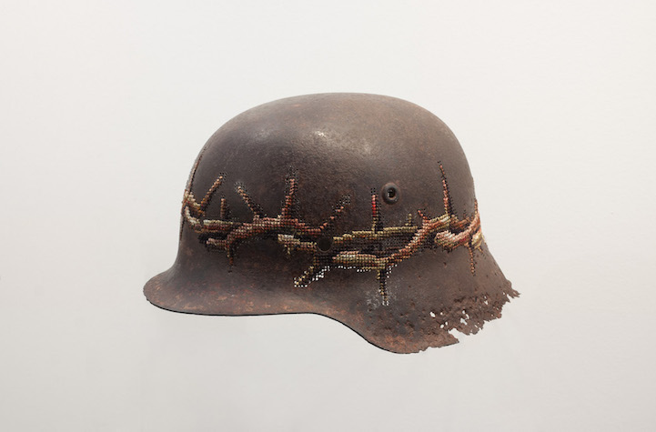 Les casques brodés de Severija Inčirauskaitė-Kriaunevičienė les casques brodes de Severija Incirauskaite Kriauneviciene 6 les-casques-brodes-de-Severija-Incirauskaite-Kriauneviciene-6