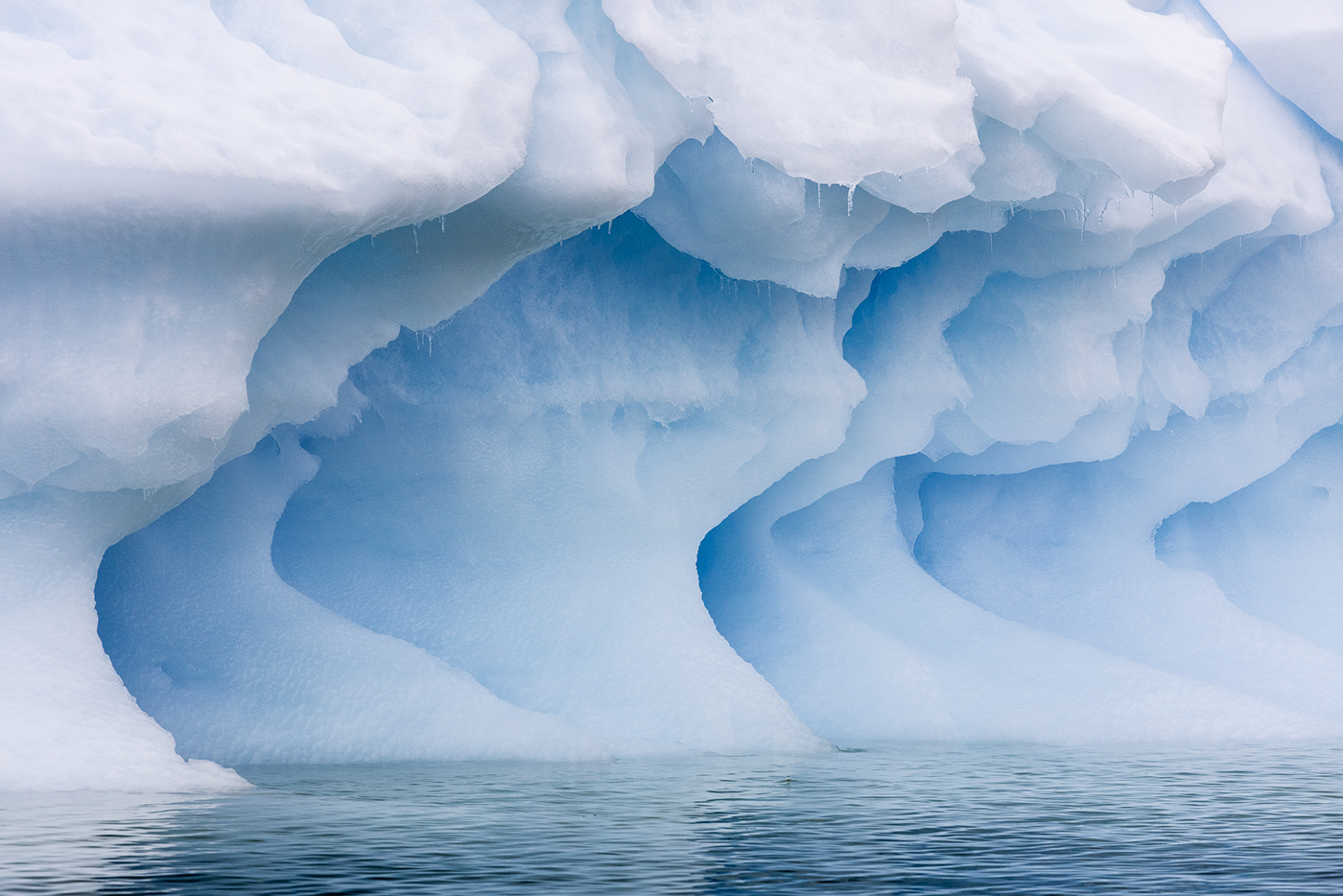 La glace bleue de l'antarctique par Julieanne Kost La glace bleue de l antarctique par Julieanne Kost 15 La glace bleue de l antarctique par Julieanne Kost 15