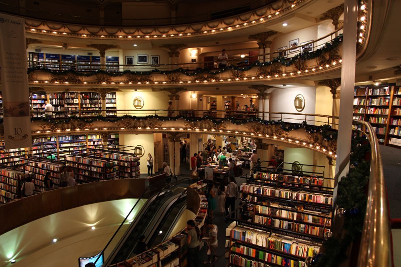El Ateneo Grand Splendid, la reconversion d'un théâtre de 100 ans en librairie splendide La reconversion d un theatre de 100 ans en librairie splendide 9 La-reconversion-d-un-theatre-de-100-ans-en-librairie-splendide-9