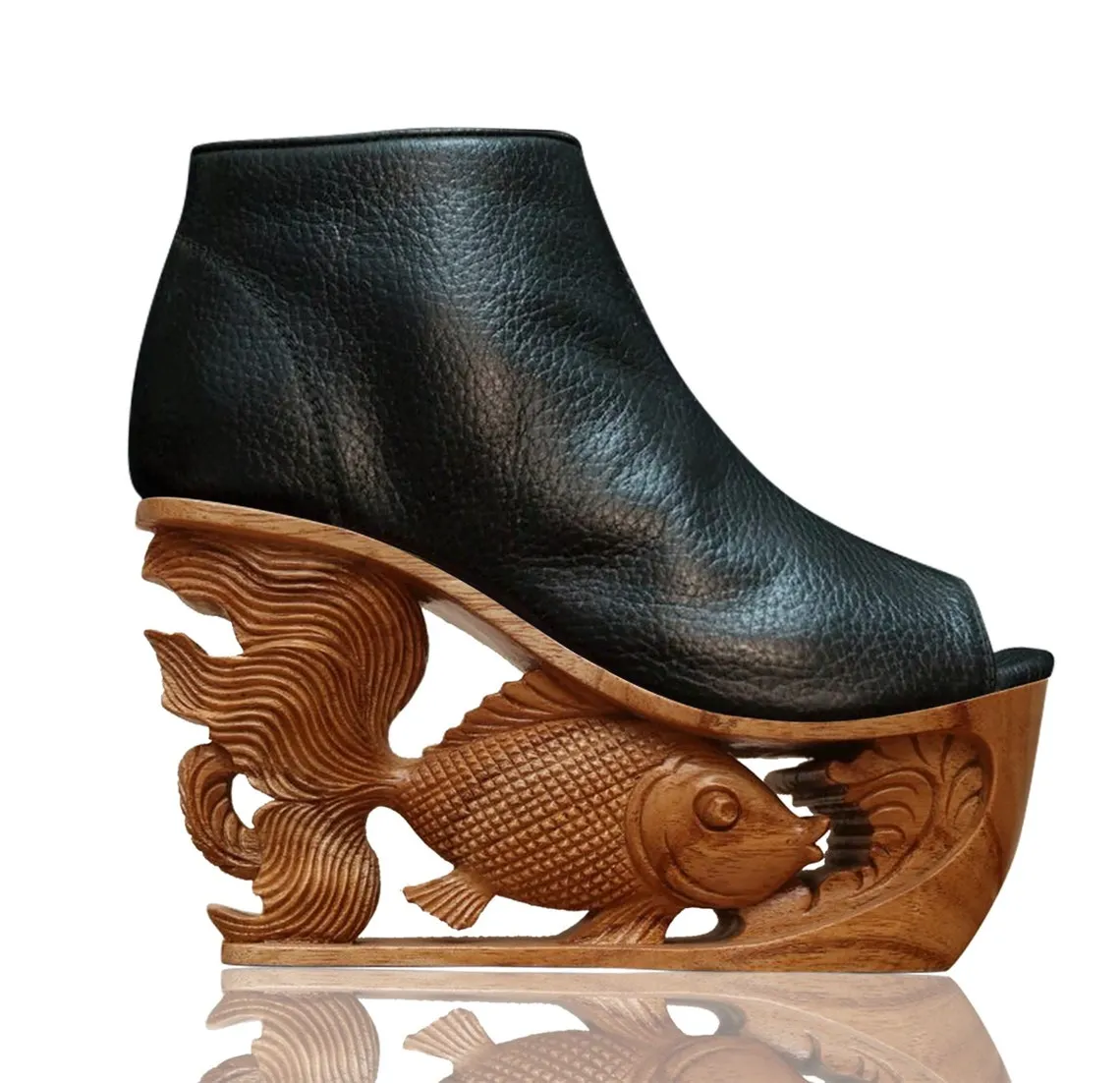 Des chaussures aux semelles de bois sculptées chaussures aux semelles de bois sculptees concues par LanVy Nguyen 12 chaussures-aux-semelles-de-bois-sculptees-conçues-par-LanVy-Nguyen-12