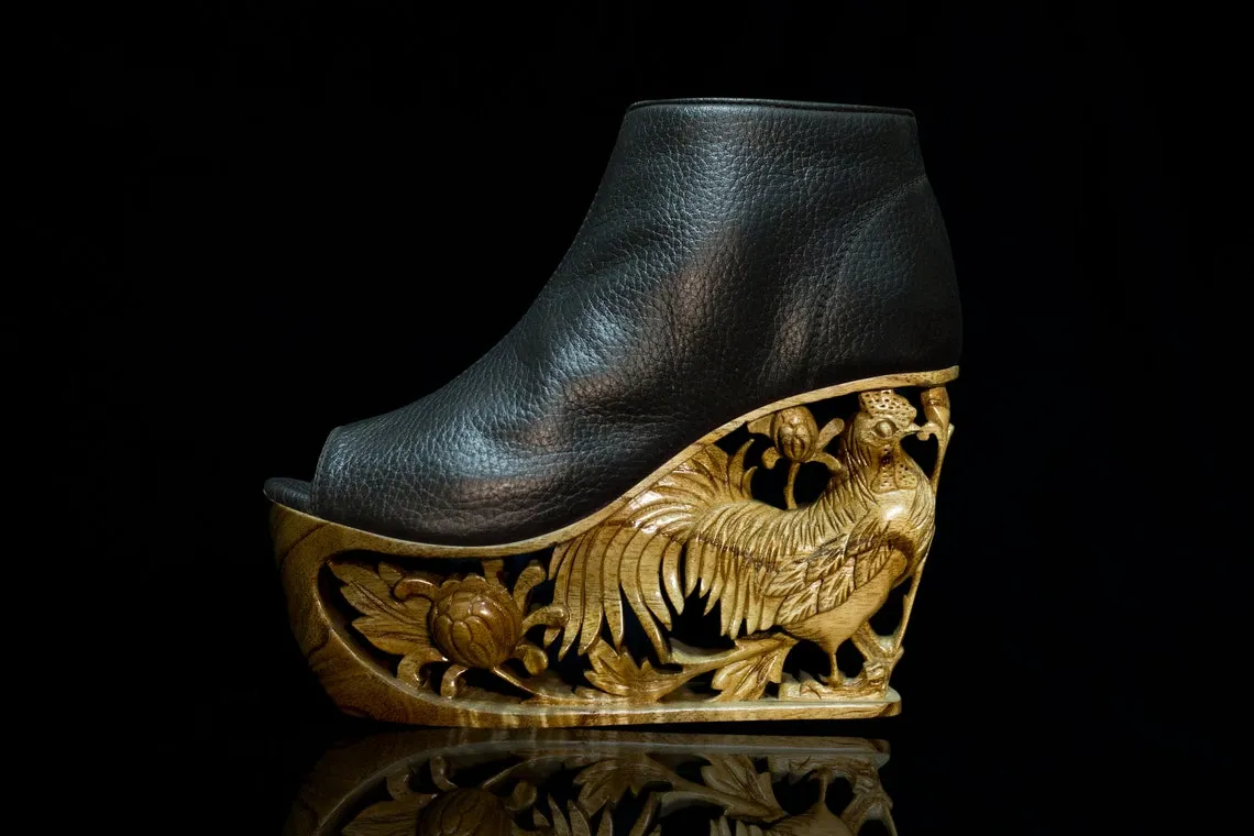 Des chaussures aux semelles de bois sculptées chaussures aux semelles de bois sculptees concues par LanVy Nguyen 7 chaussures-aux-semelles-de-bois-sculptees-conçues-par-LanVy-Nguyen-7