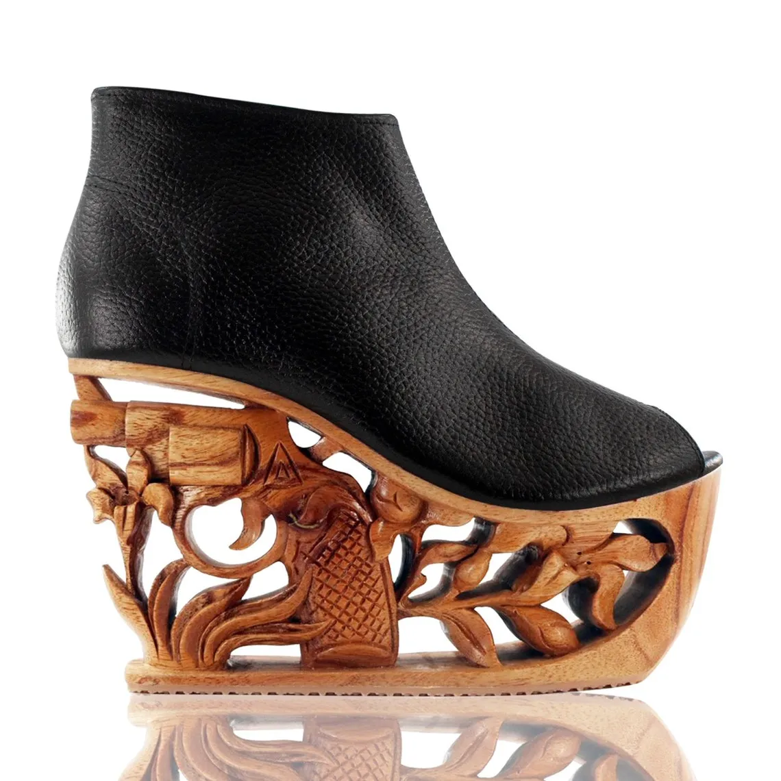 Des chaussures aux semelles de bois sculptées chaussures aux semelles de bois sculptees concues par LanVy Nguyen 9 chaussures-aux-semelles-de-bois-sculptees-conçues-par-LanVy-Nguyen-9