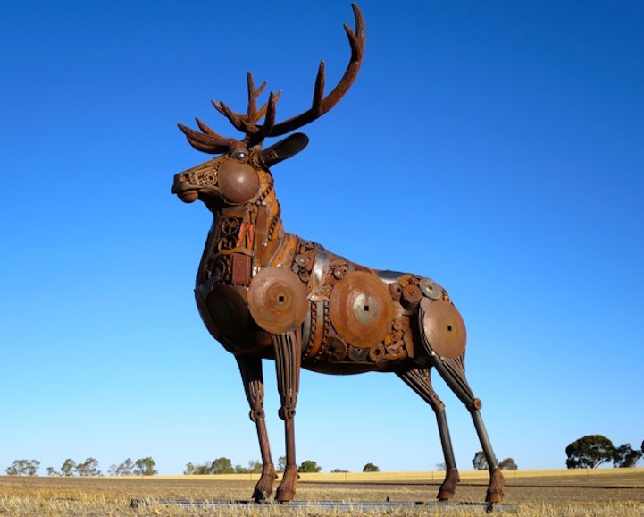 Les sculptures en recyclage de ferraille de Jordan Sprigg les sculptures en recyclage de ferraille de Jordan Sprigg 6 les-sculptures-en-recyclage-de-ferraille-de-Jordan-Sprigg-6