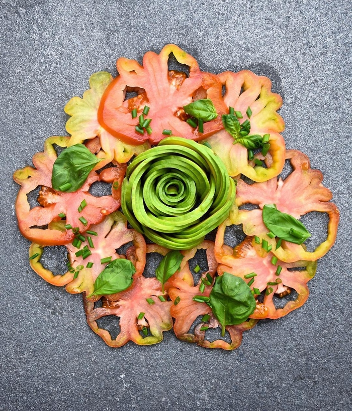 De somptueuses recettes avec des avocats par Colette Dike De somptueuses recettes avec des avocats par Colette Dike 8 De-somptueuses-recettes-avec-des-avocats-par-Colette-Dike-8