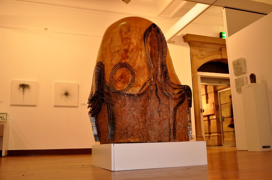 Les portraits de clous de Marcus Levine Les portraits de clous de Marcus Levine tronc Les-portraits-de-clous-de-Marcus-Levine-tronc