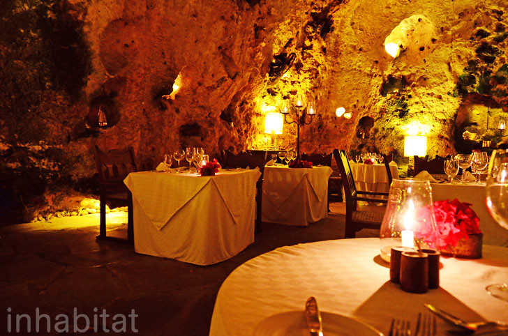 15 restaurants incroyables où il faudrait manger une fois au moins dans sa vie 15 restaurants incroyables 11 grotte kenya 2 15-restaurants-incroyables-11-grotte-kenya-2