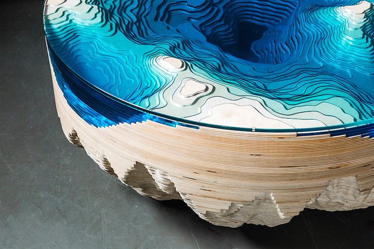 Abyss Horizon - une table de multiple couche de bois imitant l'océan par Christopher Duffy Abyss Horizon une table de multiple couche de bois imitant l ocean par Christopher Duffy 5 abyss-horizon-une-table-de-multiple-couche-de-bois-imitant-l-ocean-par-christopher-duffy-5