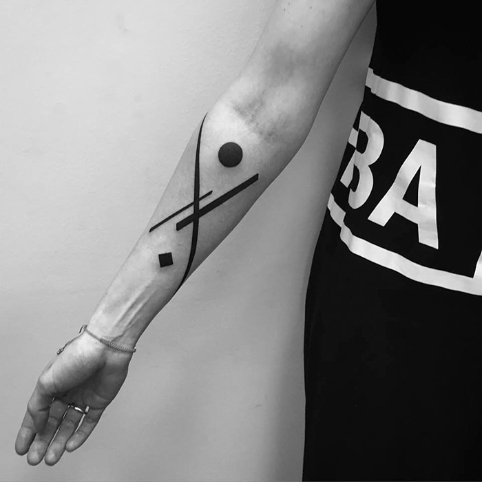 Les tatouages minimalistes de Stanislaw Wilczynski - digimatism Les tatouages minimalistes de Stanislaw Wilczynski digimatism 11 les-tatouages-minimalistes-de-stanislaw-wilczynski-digimatism-11