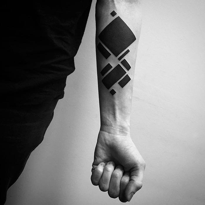 Les tatouages minimalistes de Stanislaw Wilczynski - digimatism Les tatouages minimalistes de Stanislaw Wilczynski digimatism 2 les-tatouages-minimalistes-de-stanislaw-wilczynski-digimatism-2
