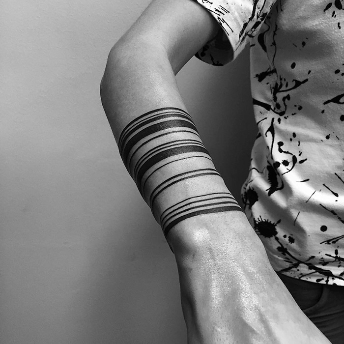 Les tatouages minimalistes de Stanislaw Wilczynski - digimatism Les tatouages minimalistes de Stanislaw Wilczynski digimatism 5 les-tatouages-minimalistes-de-stanislaw-wilczynski-digimatism-5