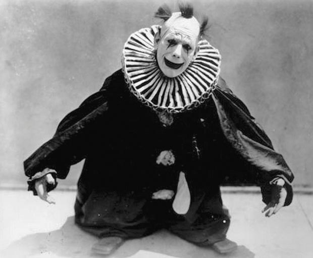 34 photos vintage de clowns horribles et terrifiants 34 photos vintage de clown horribles et terrifiants 12 34-photos-vintage-de-clown-horribles-et-terrifiants-12
