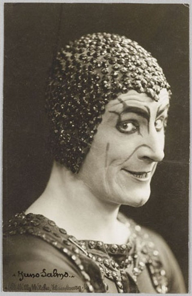 34 photos vintage de clowns horribles et terrifiants 34 photos vintage de clown horribles et terrifiants 18 34-photos-vintage-de-clown-horribles-et-terrifiants-18