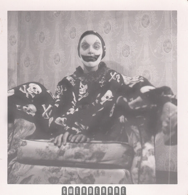 34 photos vintage de clowns horribles et terrifiants 34 photos vintage de clown horribles et terrifiants 22 34-photos-vintage-de-clown-horribles-et-terrifiants-22