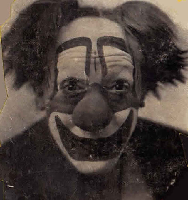 34 photos vintage de clowns horribles et terrifiants 34 photos vintage de clown horribles et terrifiants 29 34-photos-vintage-de-clowns-horribles-et-terrifiants-29