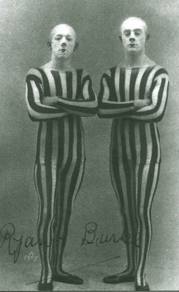 34 photos vintage de clowns horribles et terrifiants 34 photos vintage de clown horribles et terrifiants 3 34-photos-vintage-de-clowns-horribles-et-terrifiants-3