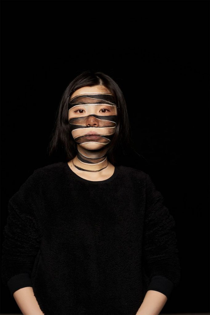 Les illusions d'optiques en body painting de Chooo-San Les illusions d optiques en body painting de Chooo San 13 les-illusions-d-optiques-en-body-painting-de-chooo-san-13