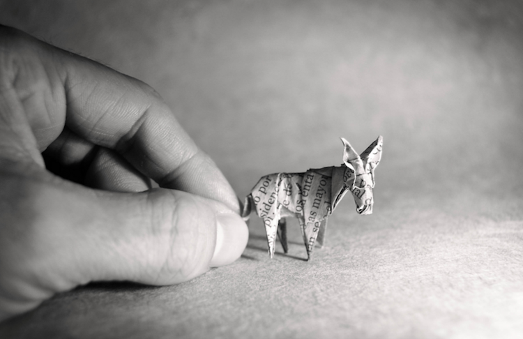 Les incroyables origami de Gonzalo Garcia Calvo nouveaux origamis d animaux par Gonzalo Garcia Calvo 17 nouveaux-origamis-d-animaux-par-gonzalo-garcia-calvo-17 âne