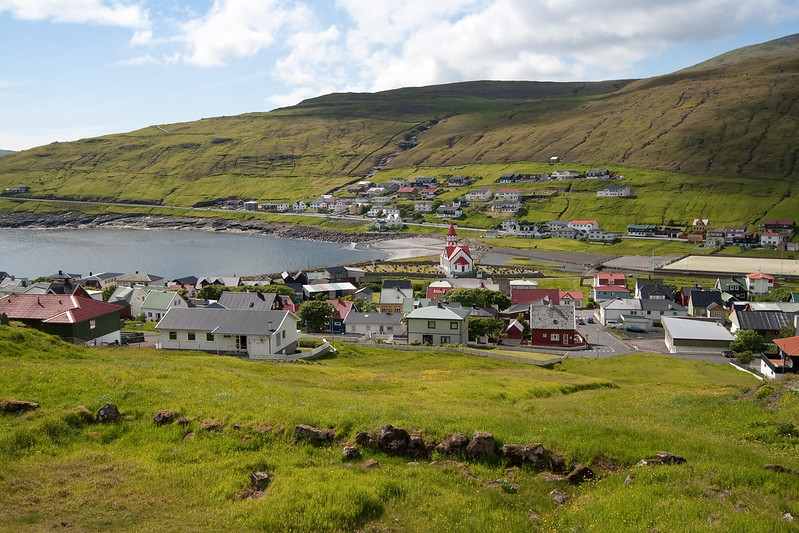 Une étonnante illusion d'optique naturelle avec ce lac qui semble être à plus de 100 mètres au dessus de l'océan une etonnante illusion d optique naturelle avec ce lac qui semble etre a plus de 100 metres au dessus de locean 6 une-etonnante-illusion-d-optique-naturelle-avec-ce-lac-qui-semble-etre-a-plus-de-100-metres-au-dessus-de-locean-6