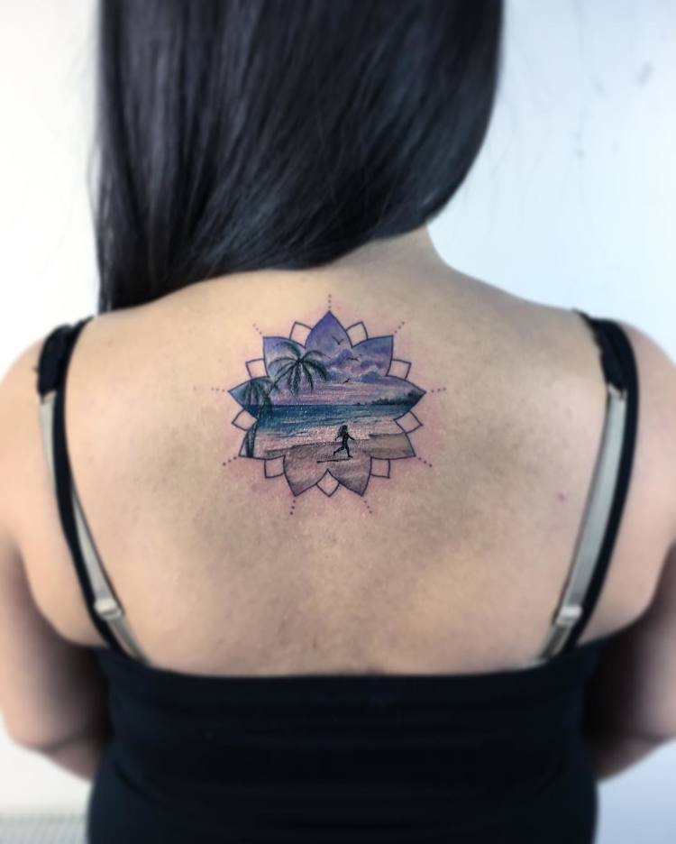 De nouveaux tatouages en vignettes circulaires de Eva Krdbk nouveaux tatouages en vignettes circulaires de Eva Krdbk 8 nouveaux-tatouages-en-vignettes-circulaires-de-eva-krdbk-8