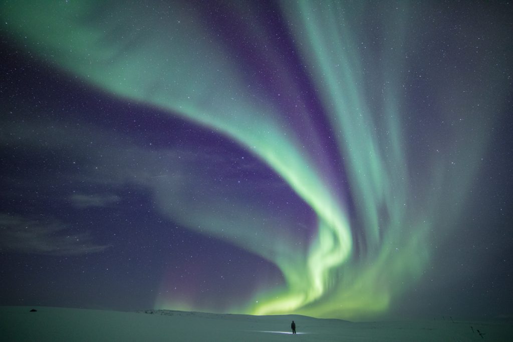 Des photos magiques de l'hiver en Finlande sous les aurores boréales par Tiina Törmänen Des photos magiques de l hiver en Finlande sous les aurores boreales par Tiina Tormanen 3 Des-photos-magiques-de-l-hiver-en-Finlande-sous-les-aurores-boreales-par-Tiina-Tormanen-3
