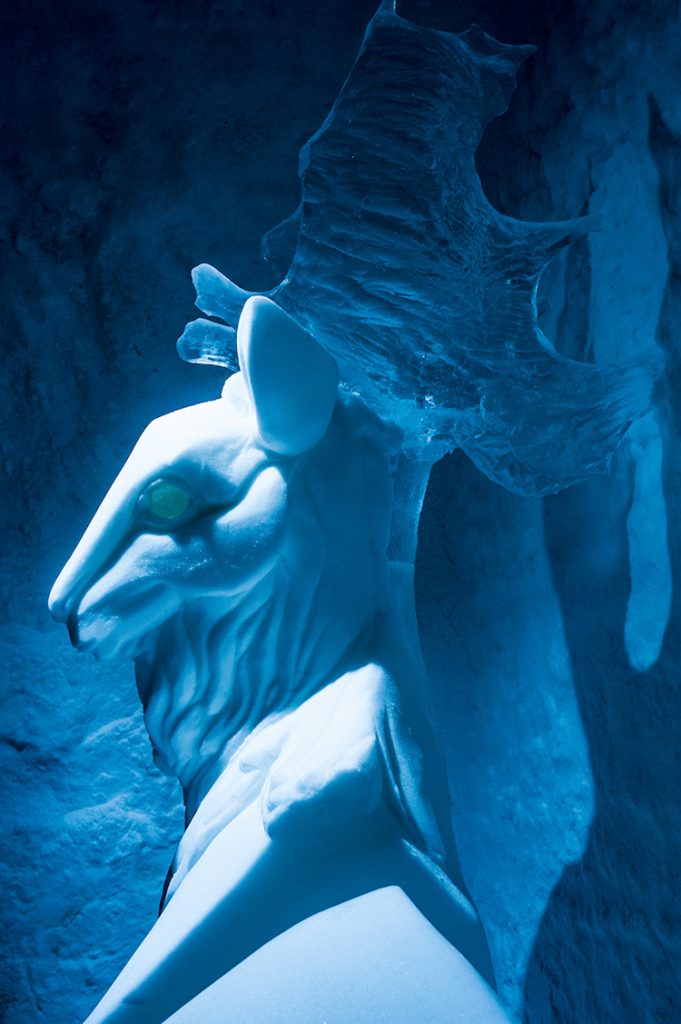 Le célèbre hôtel de glace suédois Icehotel est désormais ouvert 365 jours par an. Le celebre hotel de glace suedois Icehotel est desormais ouvert 365 jours par an 12 le-celebre-hotel-de-glace-suedois-icehotel-est-desormais-ouvert-365-jours-par-an-12